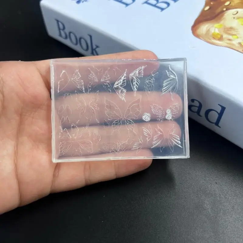 3Dシリコン蝶ネイルカービングモールド蝶の羽スタンピングプレートネイルステンシルネイルテンプレート