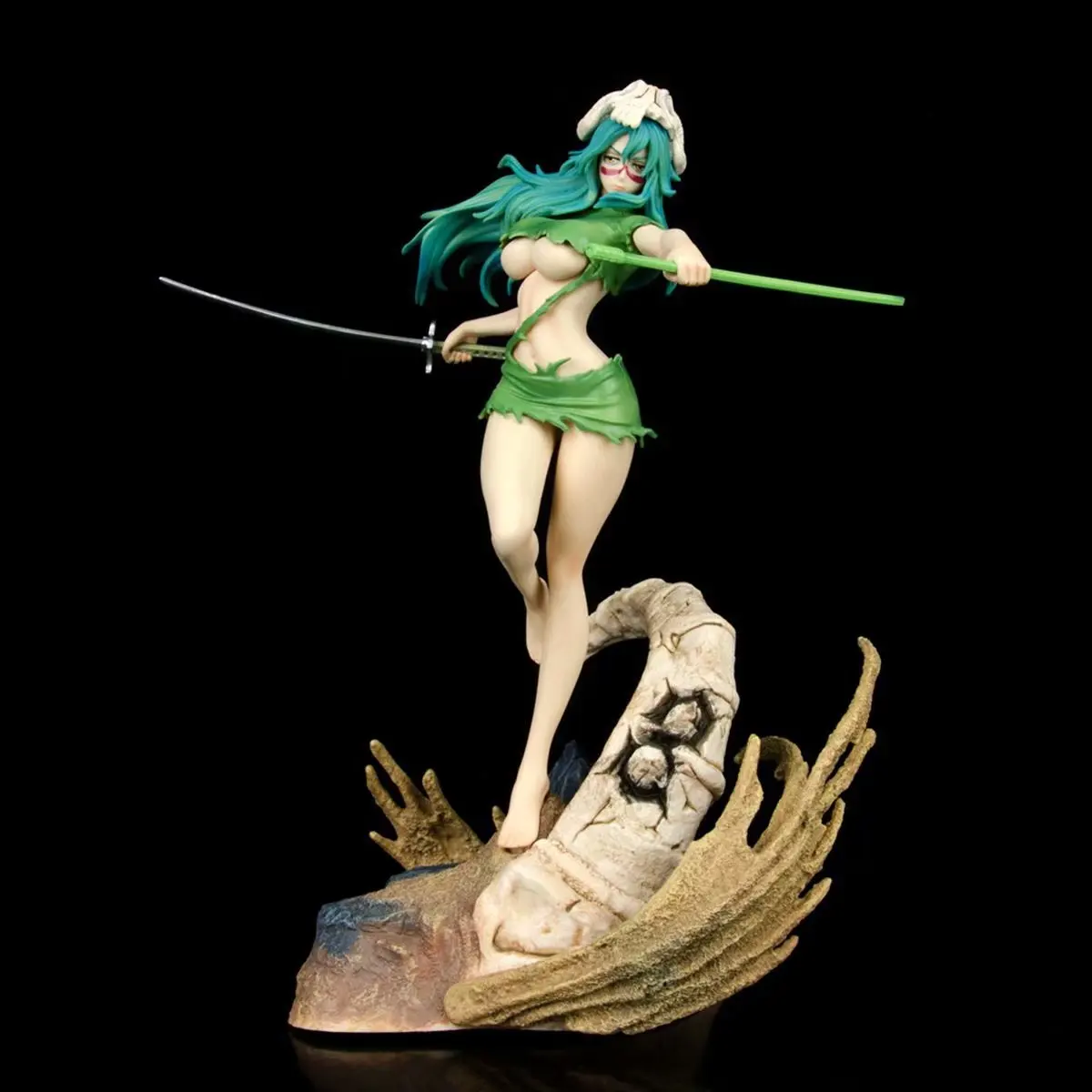 

Japanese Anime Girls Bleach Gk Figurine Nelliel Tu Odelschw Pvc Model Figure 28cm