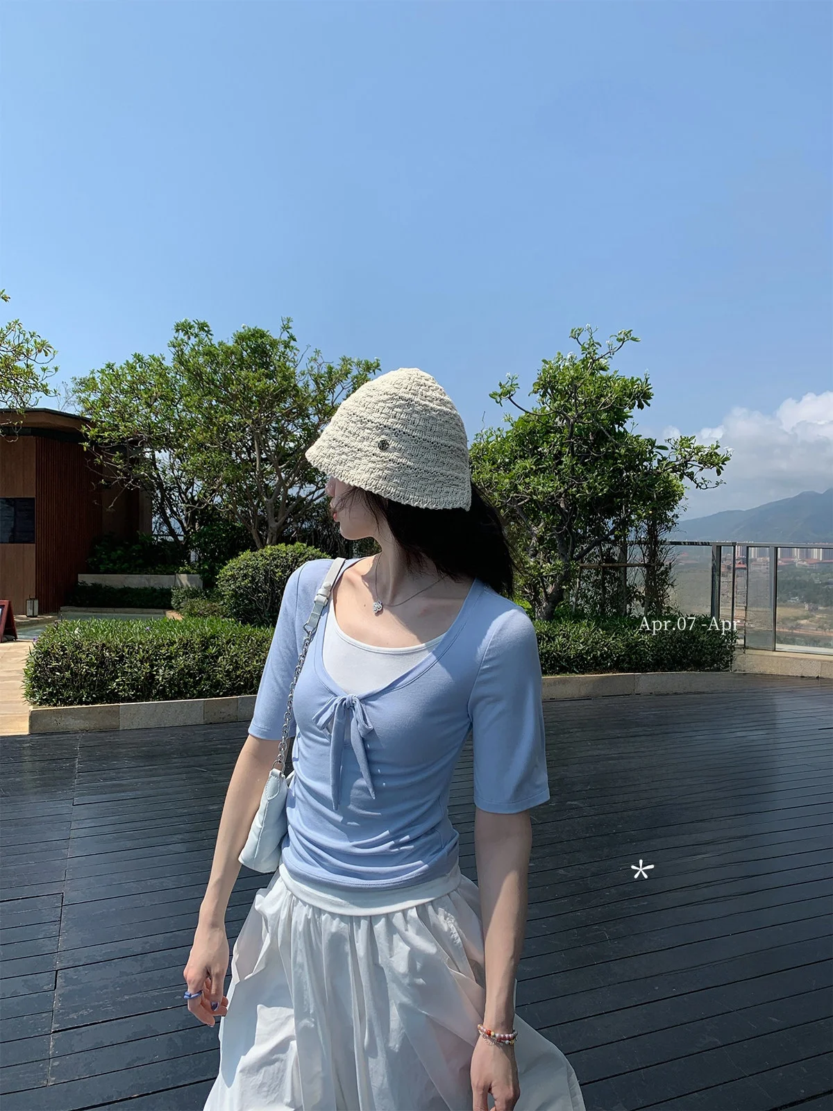 

Женская футболка с балетными рукавами, бантом и цветовыми блоками, элегантная, с эффектом стройности, в повседневном стиле, с круглым вырезом