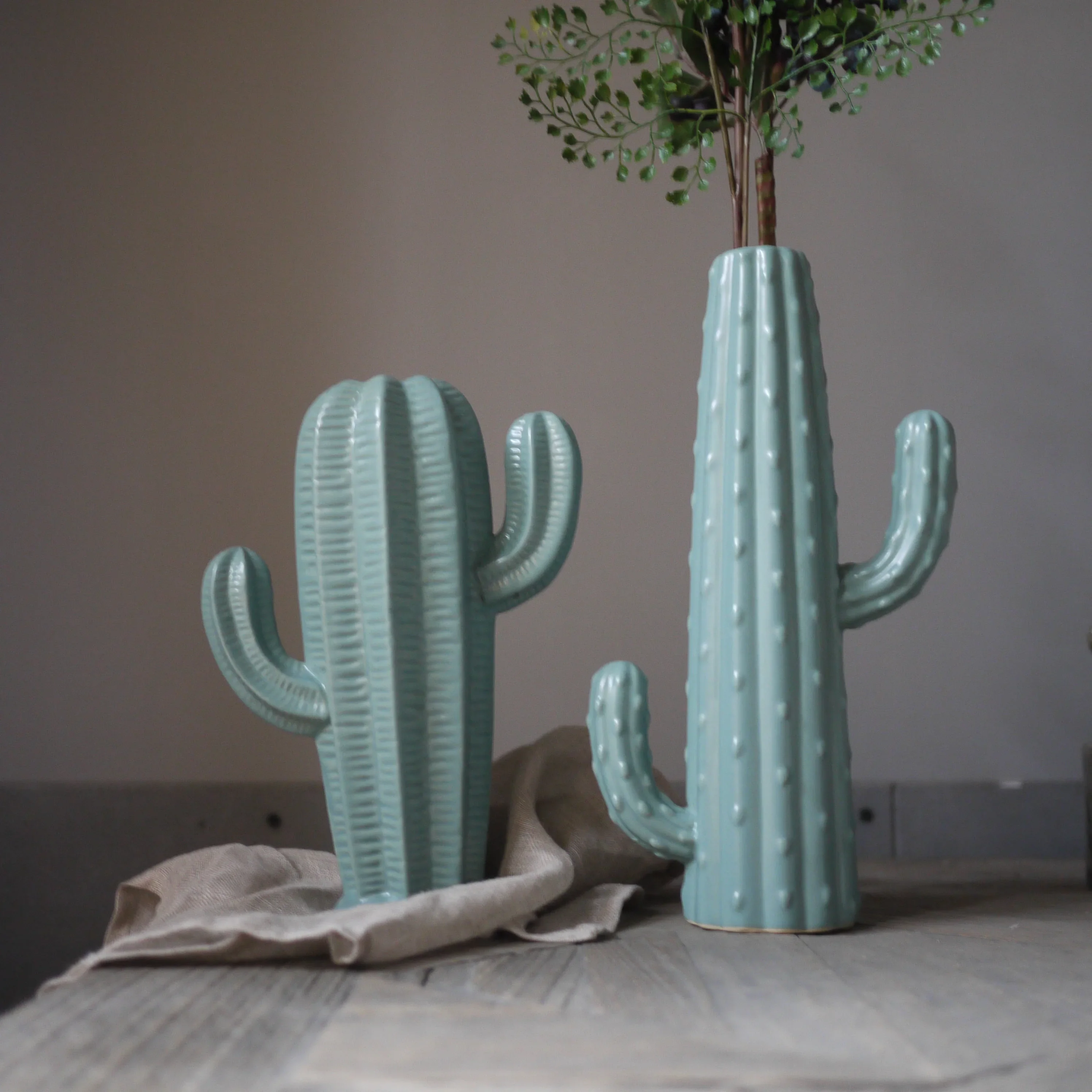 

Vintage Matte Green Cactus Large Vase/Ceramic Planter