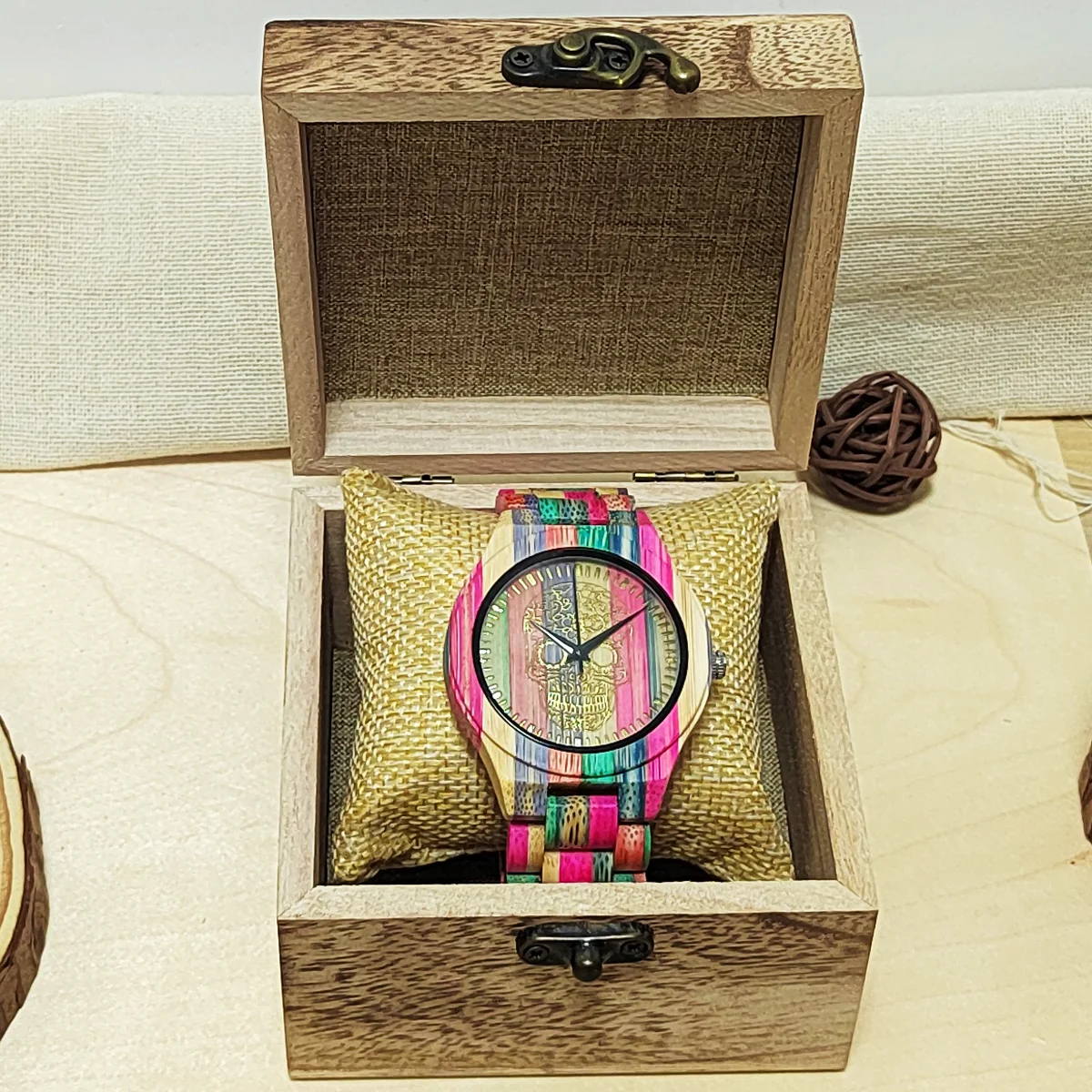 Men\'s Unique Personalized Wrist Watch Vintage Stylish Colorful Bamboo Wood Quartz Wristwatch for Men Full Wooden Strap Watches