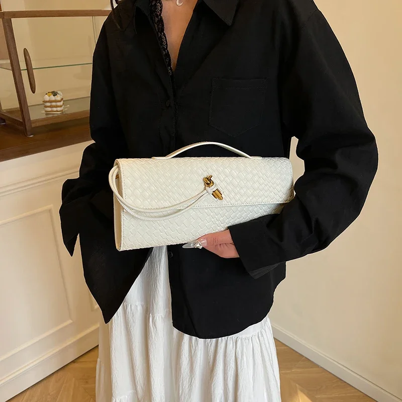 

Women's Messenger Bag Leather Crossbody Handbag, Famous Designer Shoulder Tote Popular Classic Elegant Design For Outings