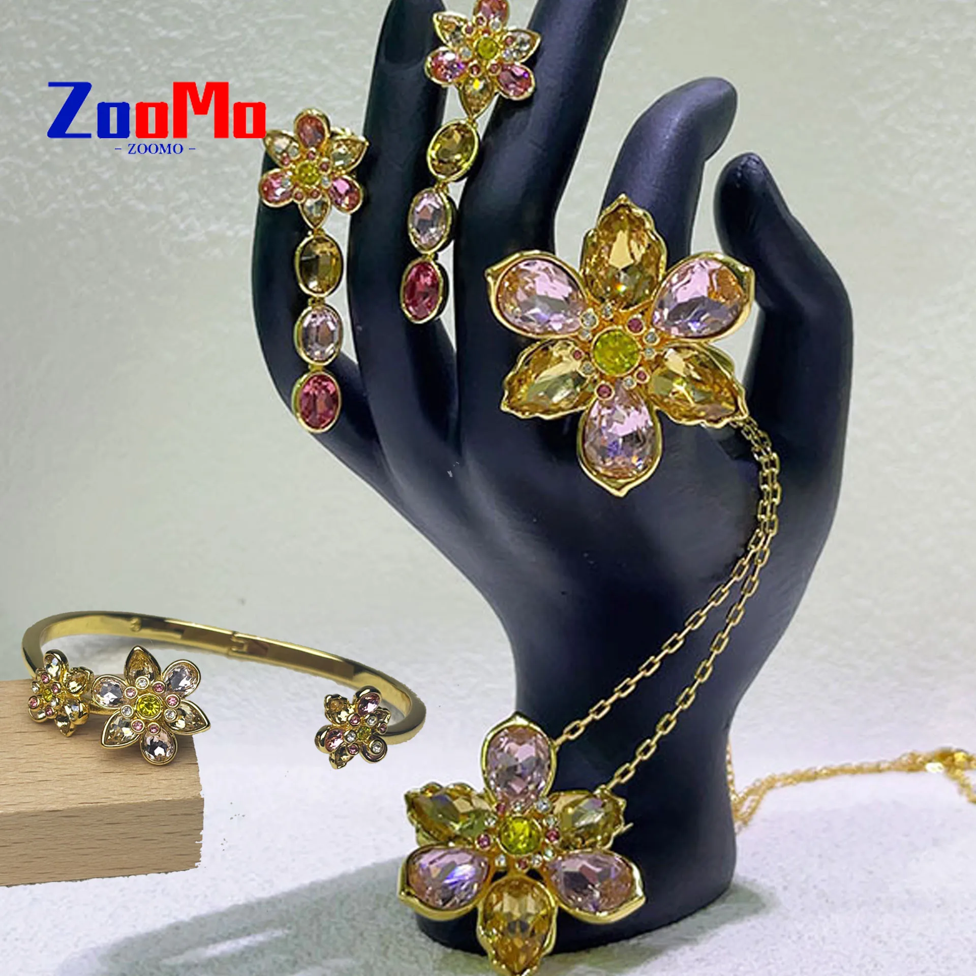 

Оригинальное новое цветочное ожерелье для женщин, нишевый дизайн, жемчужный браслет, очаровательные универсальные серьги, кольцо, ювелирные изделия, модный комплект изящных ювелирных изделий