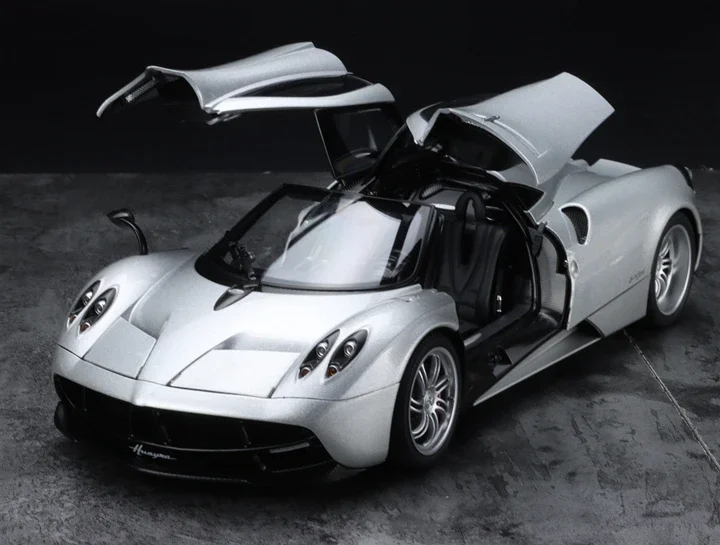 

Autoart 1:18 Huayra Silver Simulation Limited Edition, все открытые металлические статические модели автомобиля из сплава, игрушка в подарок