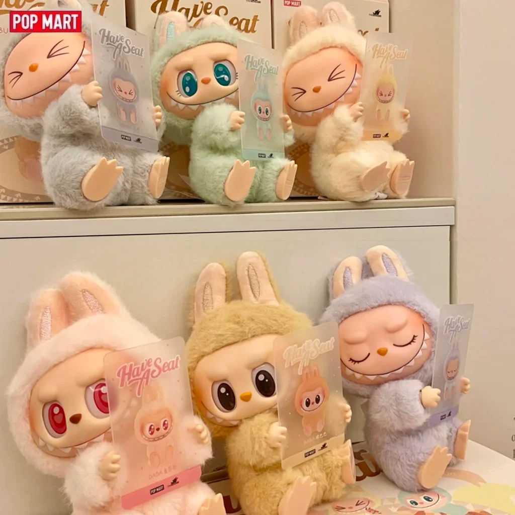 

Официальная слепая коробка Pop Mart LABUBU для сидения, новинка 2024, настоящая кукла, быстрая доставка по всему миру!