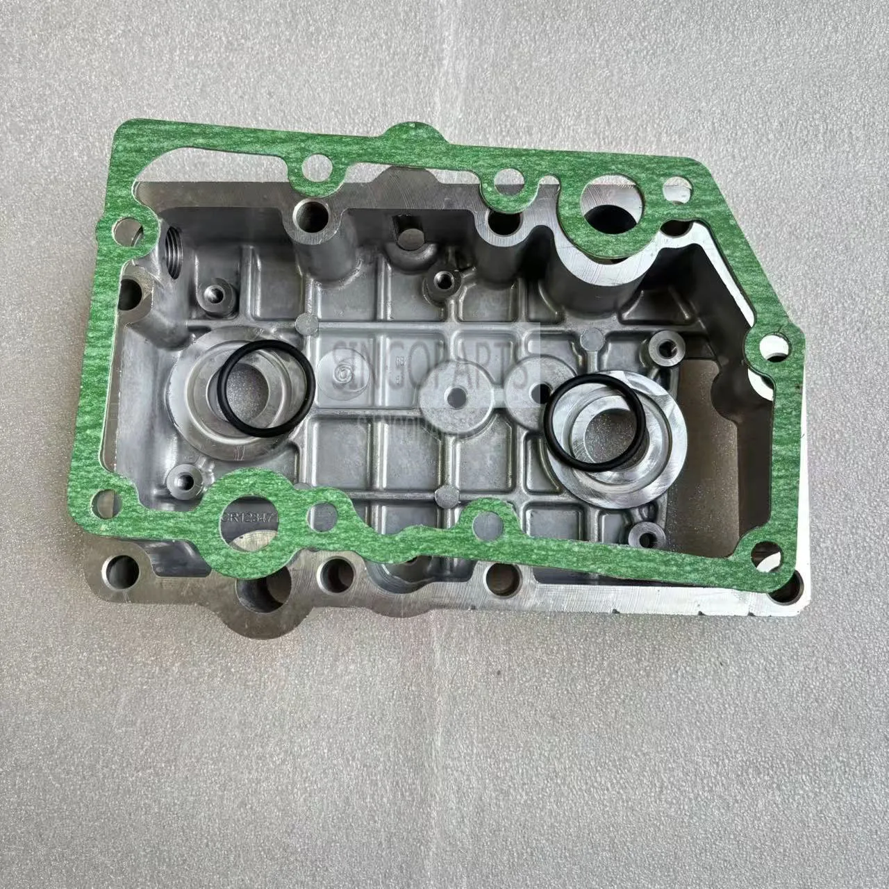 

R123471 R123501 Корпус масляного радиатора Проставка масляного радиатора Подходит для тракторного двигателя John Deere