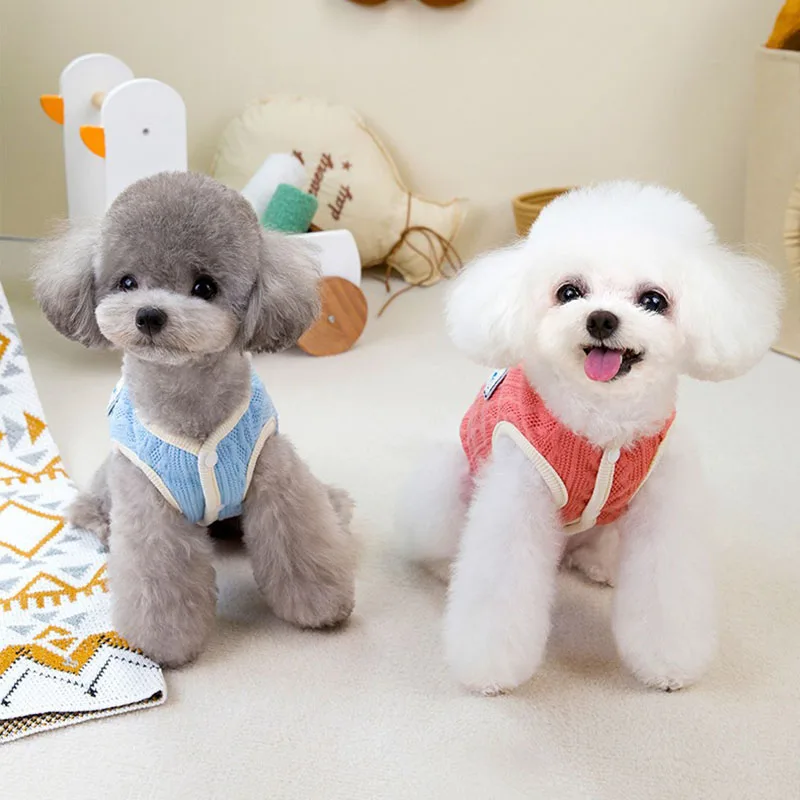

Knitted Dog Clothes Teddy Cotton Jacket Leashable Vest Winter Warm Puppy Cardigan Puppy Thickened Two-Legged Coat