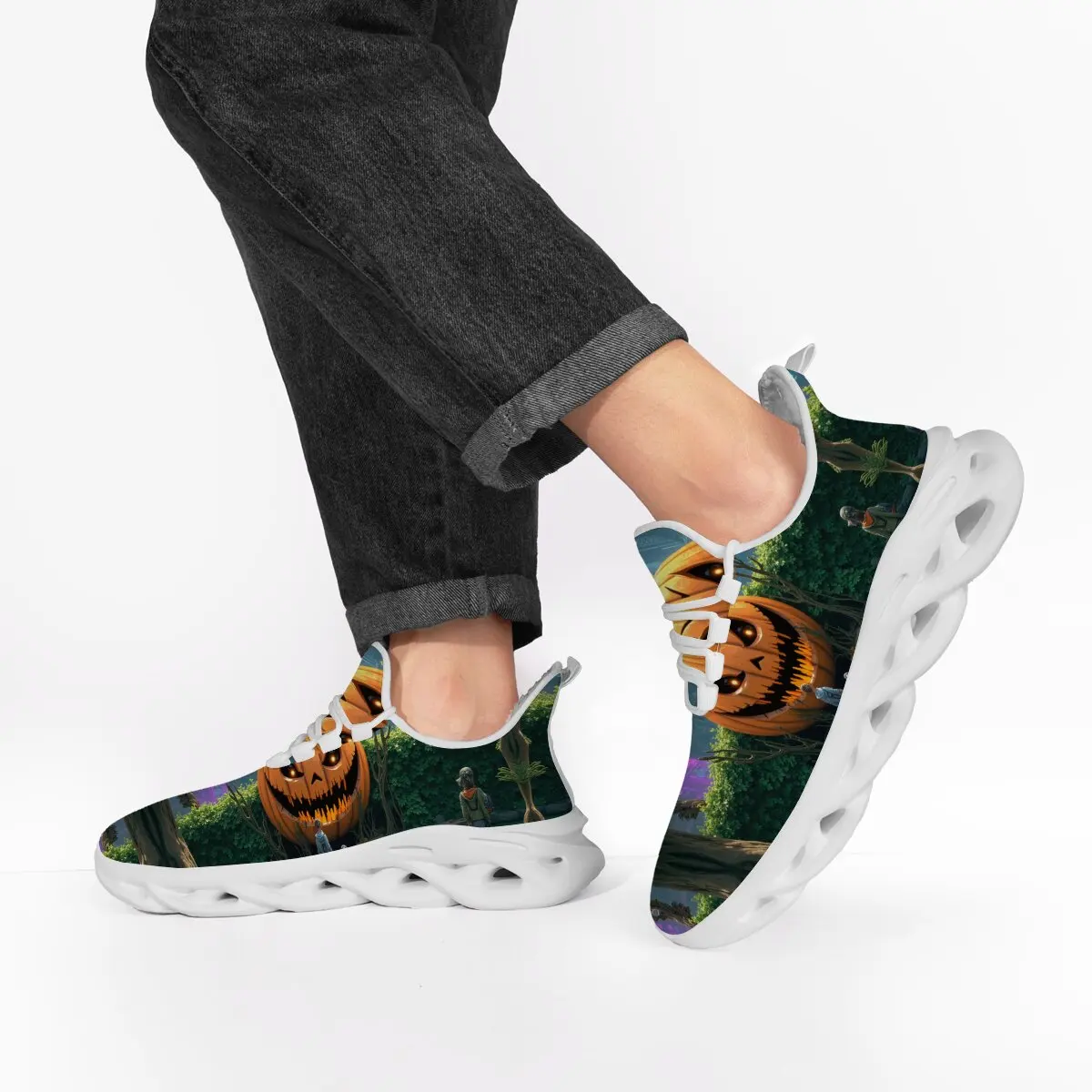 

Christmas Pumpkin Skull Ghost Pattern Design Halloween Horror Pattern Custom Printed Tie Large-sized Flying Woven Sports Shoes