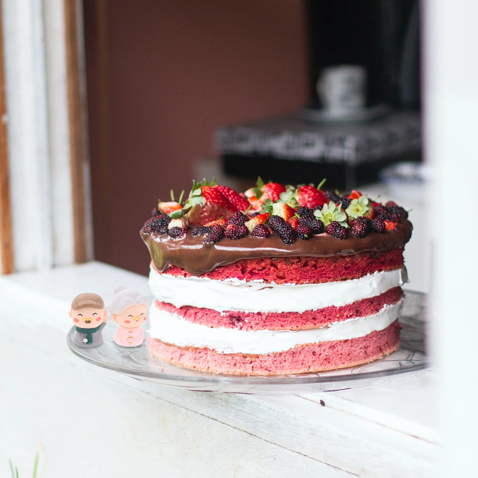 

12Pcs Elderly Couple Resin Sculpture Anniversary Cake Topper Wedding Cake Decoration Happy Anniversary Cupcake Toppers Romantic