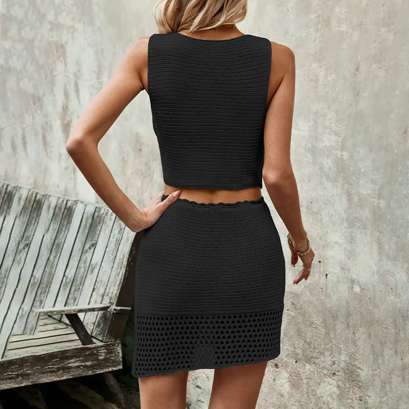 2025 new V-neck vest half-body skirt fashion solid colour suit spring and summer women's knitted ladies suit two-piece set