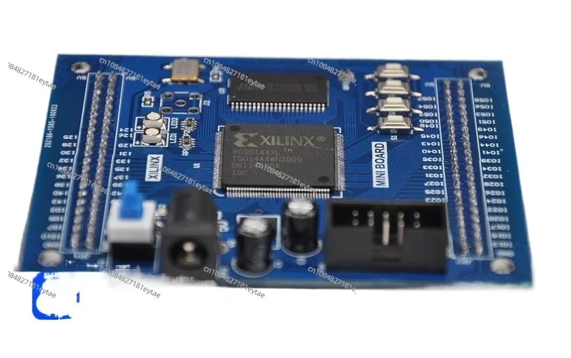 

XILINX CPLD XC95288XL/XC95144XL Минимальная системная плата разработки с SRAM