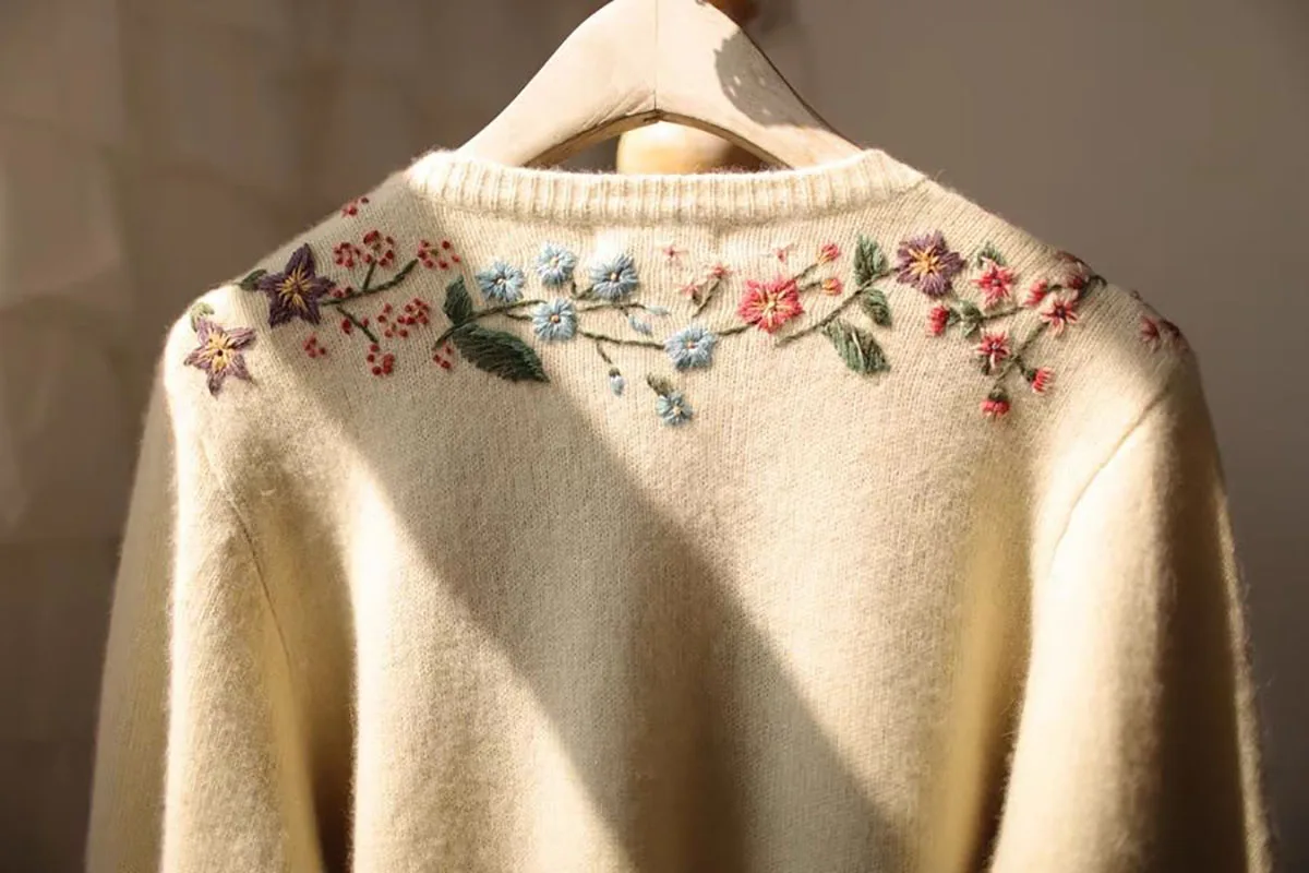 Abbigliamento da donna Cardigan Maglioni Maglioni maglioni autunnali invernali profumati lavorati a maglia con piccoli fiori in stile western europeo