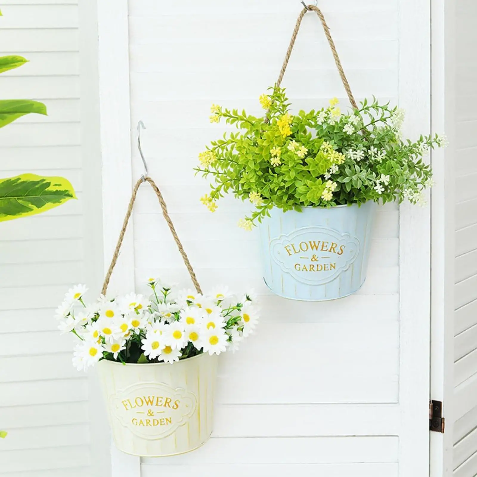 Retro Semicircle Bucket Hanging Flower Pot Planter Flower Planter With Rope for Balconies Patios Rustic Farmhouse Decoration