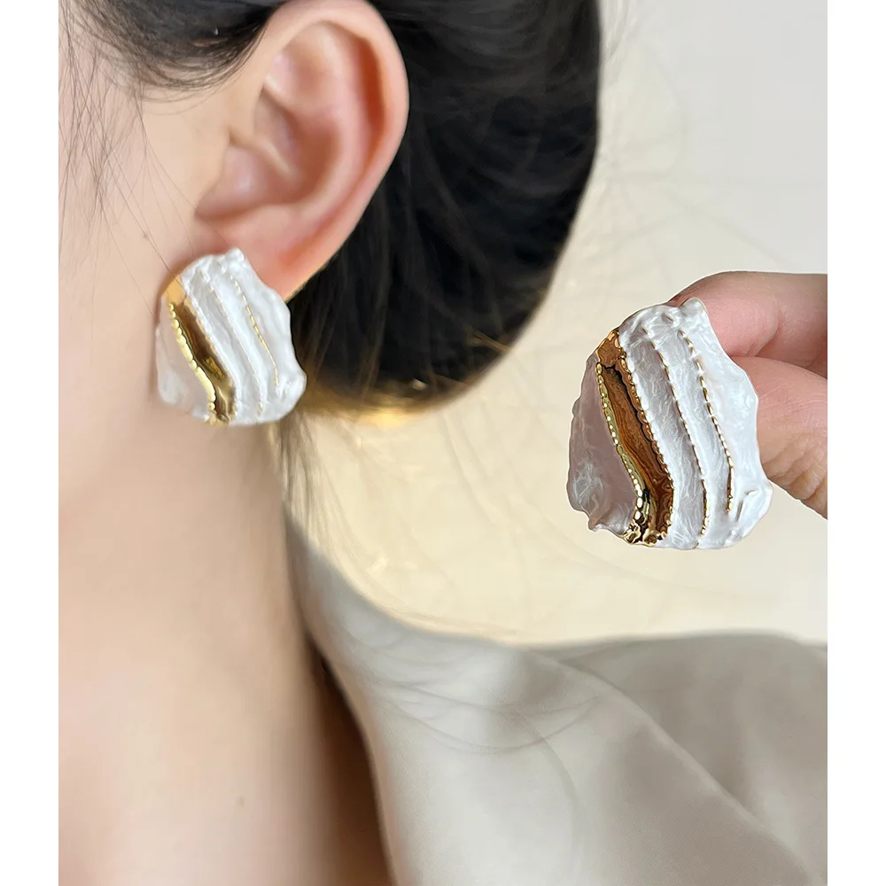 

French Vintage Irregular Gold Silver Dualcolor Earrings Women Exaggerated Highend New Lava Texture Studs