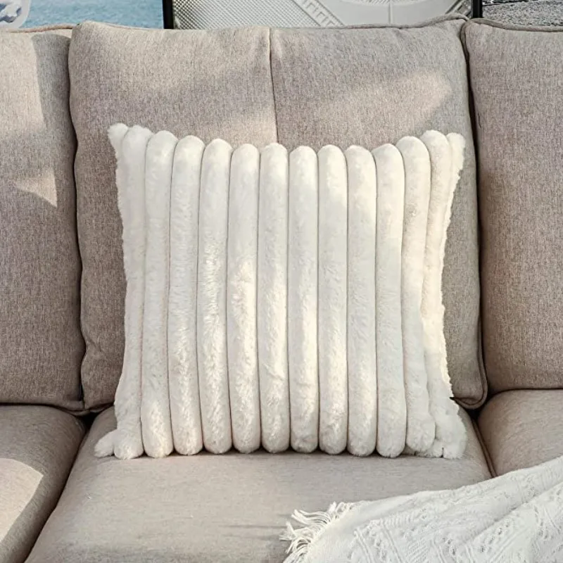 Inyahome White Throw Pillow Cover Plush Faux Fur Modern Textured Accent for Sofa Couch Bed Chair Car Cojines Decorativos Coussin