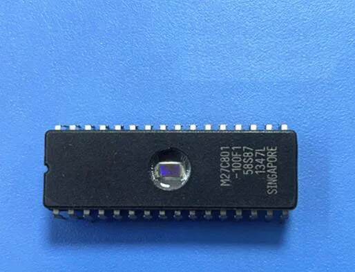 Frete grátis M27C801 -100F1 M27C801 CDIP32