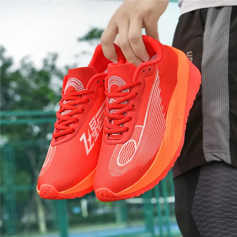 

Marathon Running Shoes, Men's Breathable Full-sole Carbon Plate Soft Sole Lightweight Racing Shock-absorbing Sports Shoes