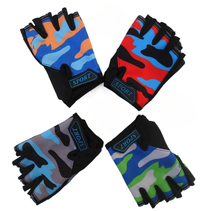 1 Pair Camo Sports Gloves for Children Kids Half Finger Riding Cycling Running Gloves for Boys Girls Outdoor Sports Gloves