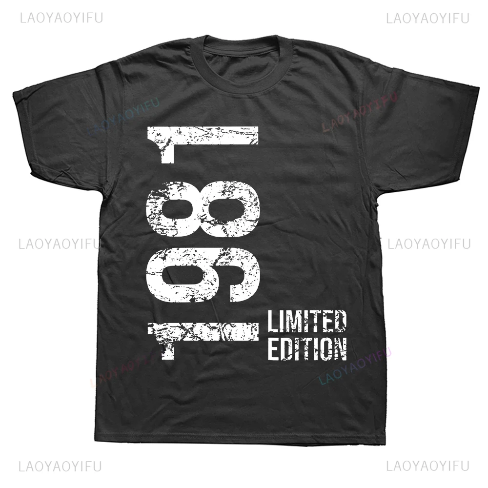 

1981 Retro Vintage 44rd Birthday Gift T-Shirt Men Women Unisex Casual Round Neck Short Sleeve Basic Streetwear
