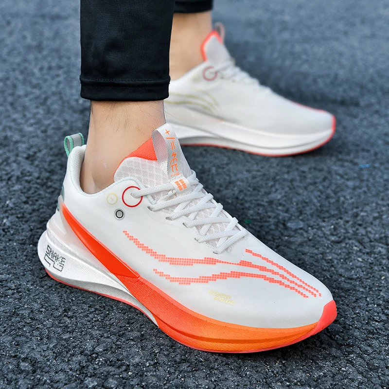 عام الثعبان/الأرنب الأحمر 8Pro أحذية الجري المصنوعة من الكربون طالب جديد طفل كبير المهنية سباق الطيران الكهربائية 5 spo