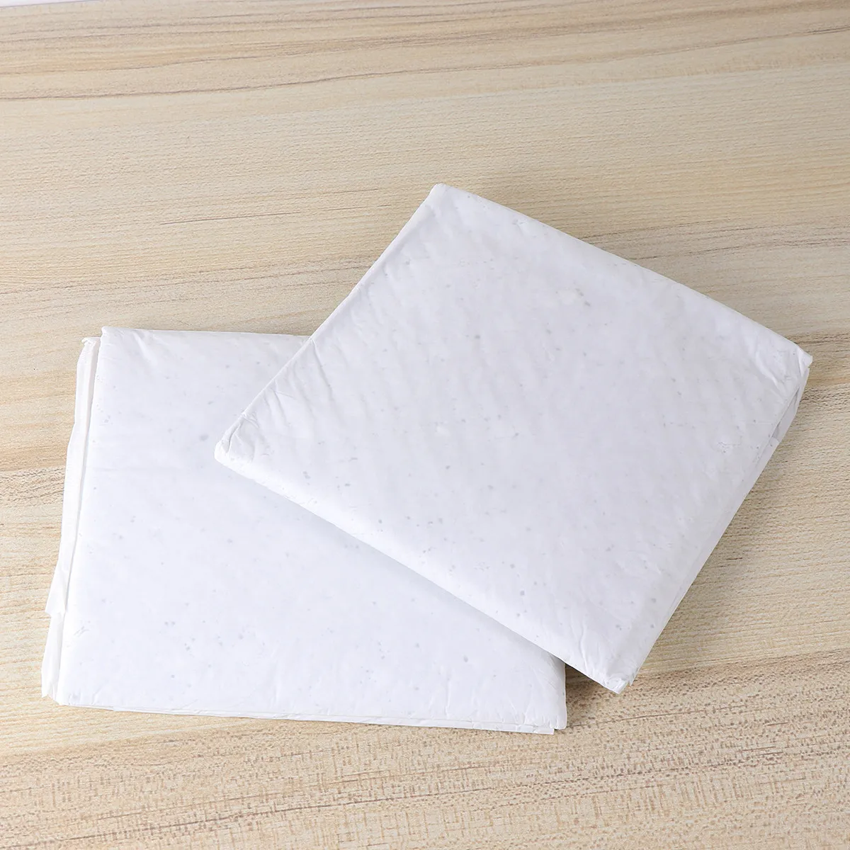 

50 шт. впитывающие пеленки для животных с бамбуковым углем, супервпитывающие тренировочные подстилки для щенков, собак, кошек, для использования дома, в машине, в клетке, в отеле, 45x60 см