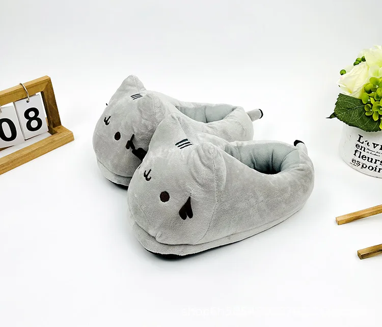 Cartoon Plüsch-Hausschuhe mit Molligem Grauem Katzen-Design, Warme Gemütliche Flauschige Indoor-Hausschuhe für Paare, Herren und Damen, Herbst-Winter-Hausschuhe – Detail 4
