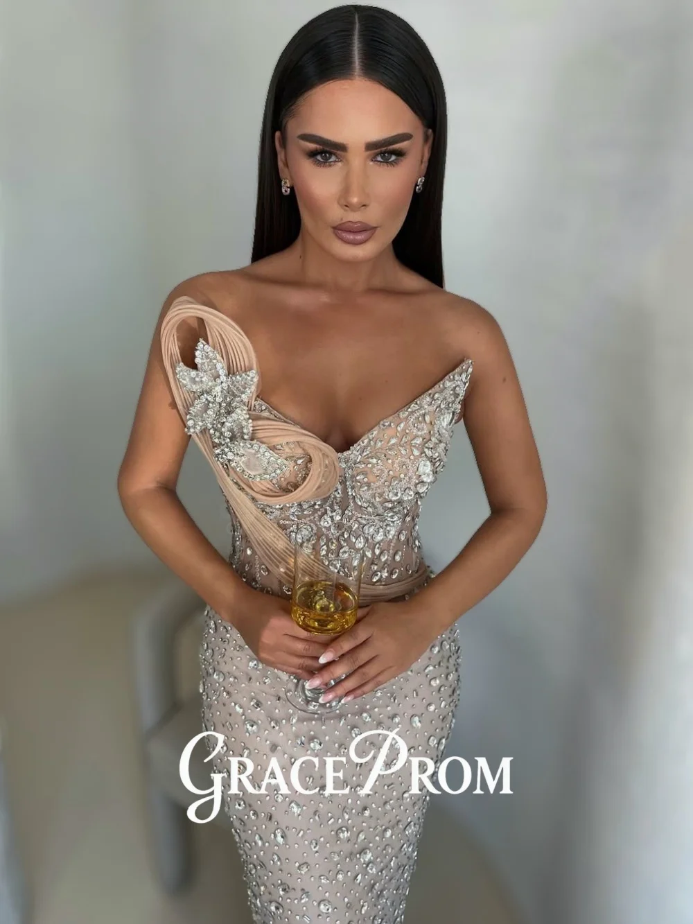 

GraceProm One Shoulder Evening Dress 2026 Dazzling 3D Embellished Carpet Gown Stunning A-Line Floor-Length Party Gown فساتي