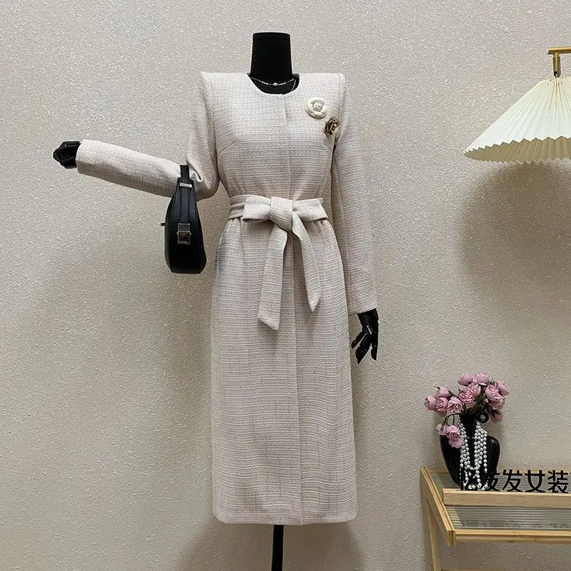 Luxury Brand Long Trench Coat Women Coat High Quality Belt Slim A-Line Outerwear Spring Autumn Jacket Design Clothes Long-Sleeve