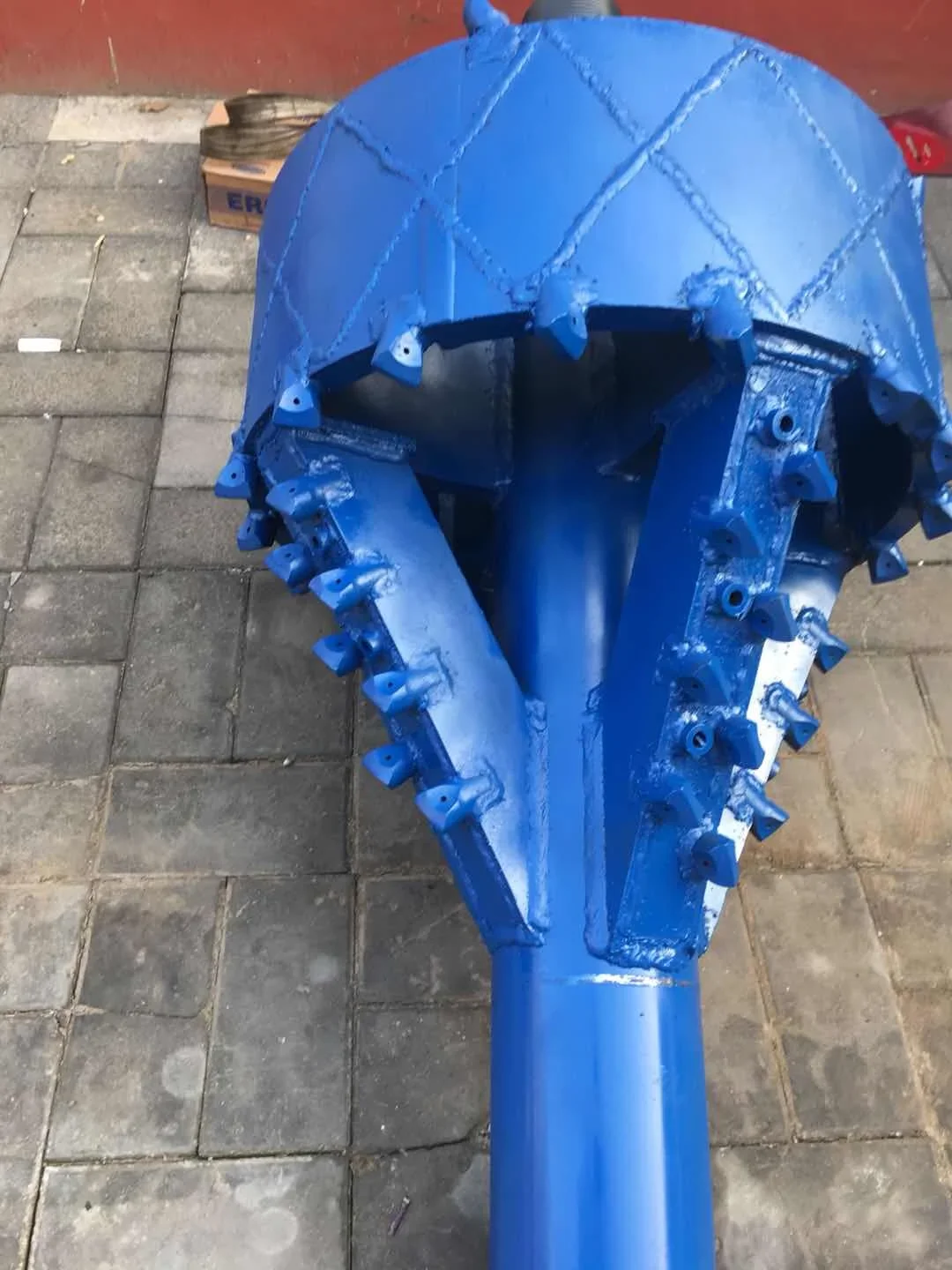 Non excavation crossing rotary drilling reamer, channel type reamer, extrusion type expander