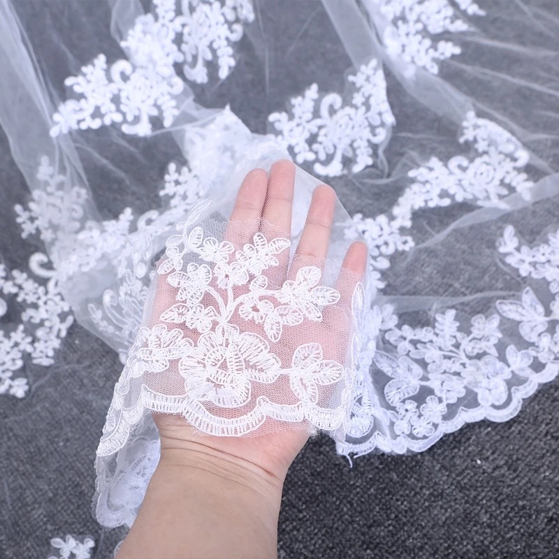 ZB91 Wedding Veil 1 Layer Soft Lace Wedding Hair Accessories Bridal Veil with Comb Short Cut Floral Lace Edge Cathedral Veil