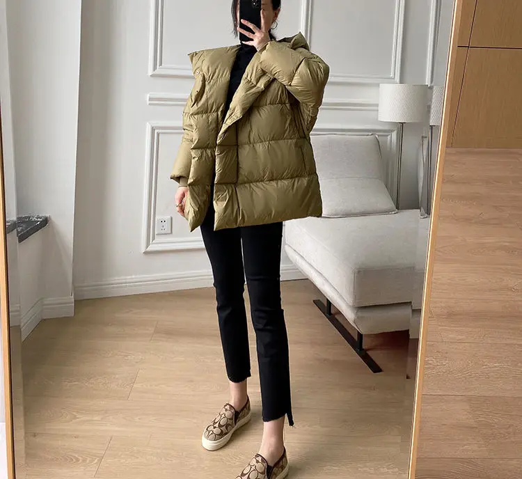 2025 neue Winter Warme Daunen Parka Frauen Koreanische Lose Fledermaus Ärmeln Brot Jacke Kurze 90 Weiße Ente Unten Mantel Mit Kapuze outwear mujer