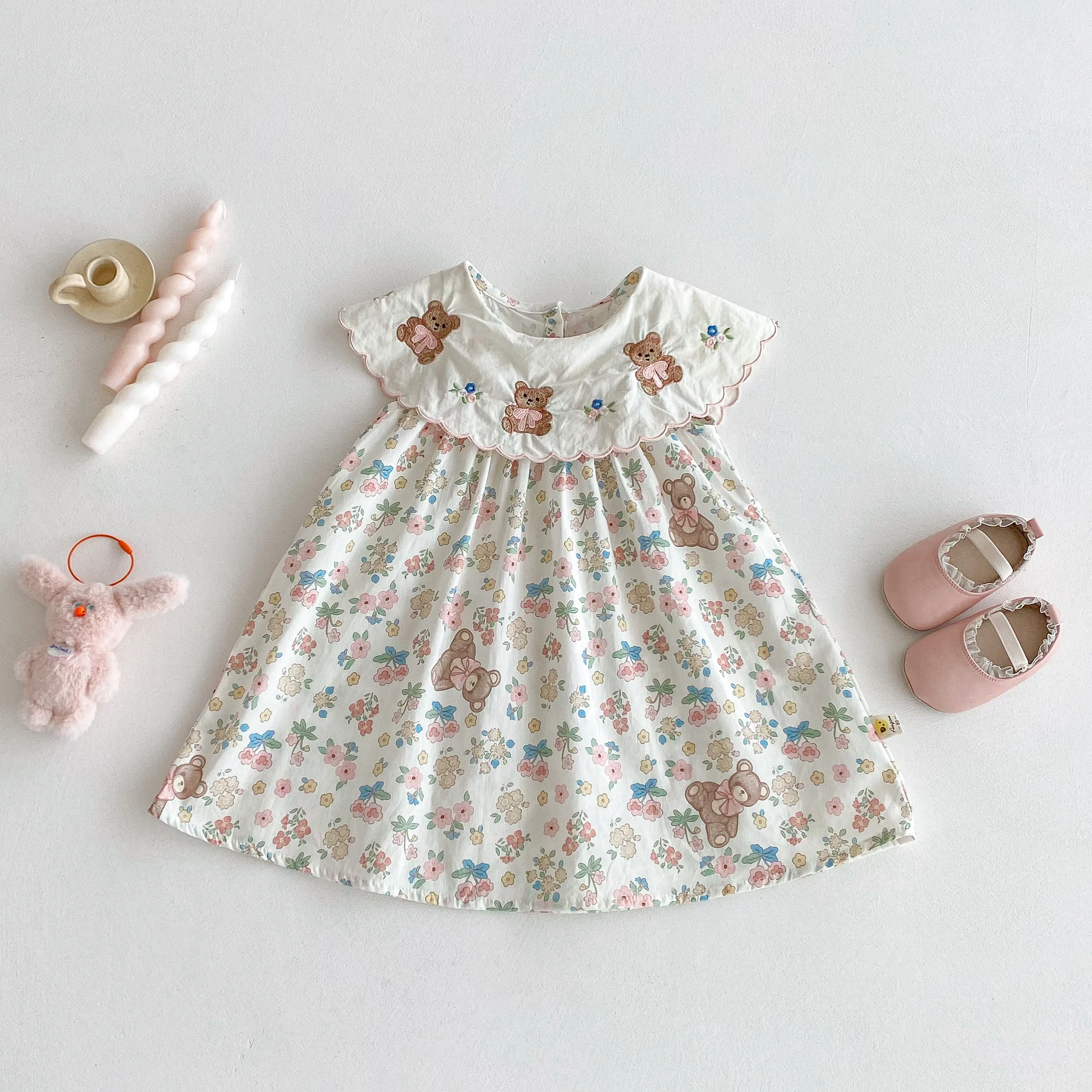 Ärmelloses Sommerkleid für Mädchen, großes Reverskleid mit Bärenmuster, Outdoor-Kleid mit Volldruck