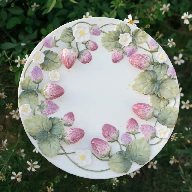 and modern, living room snack dried fruit, good-looking plate, exquisite and beautiful relief, hand-painted ceramic plate