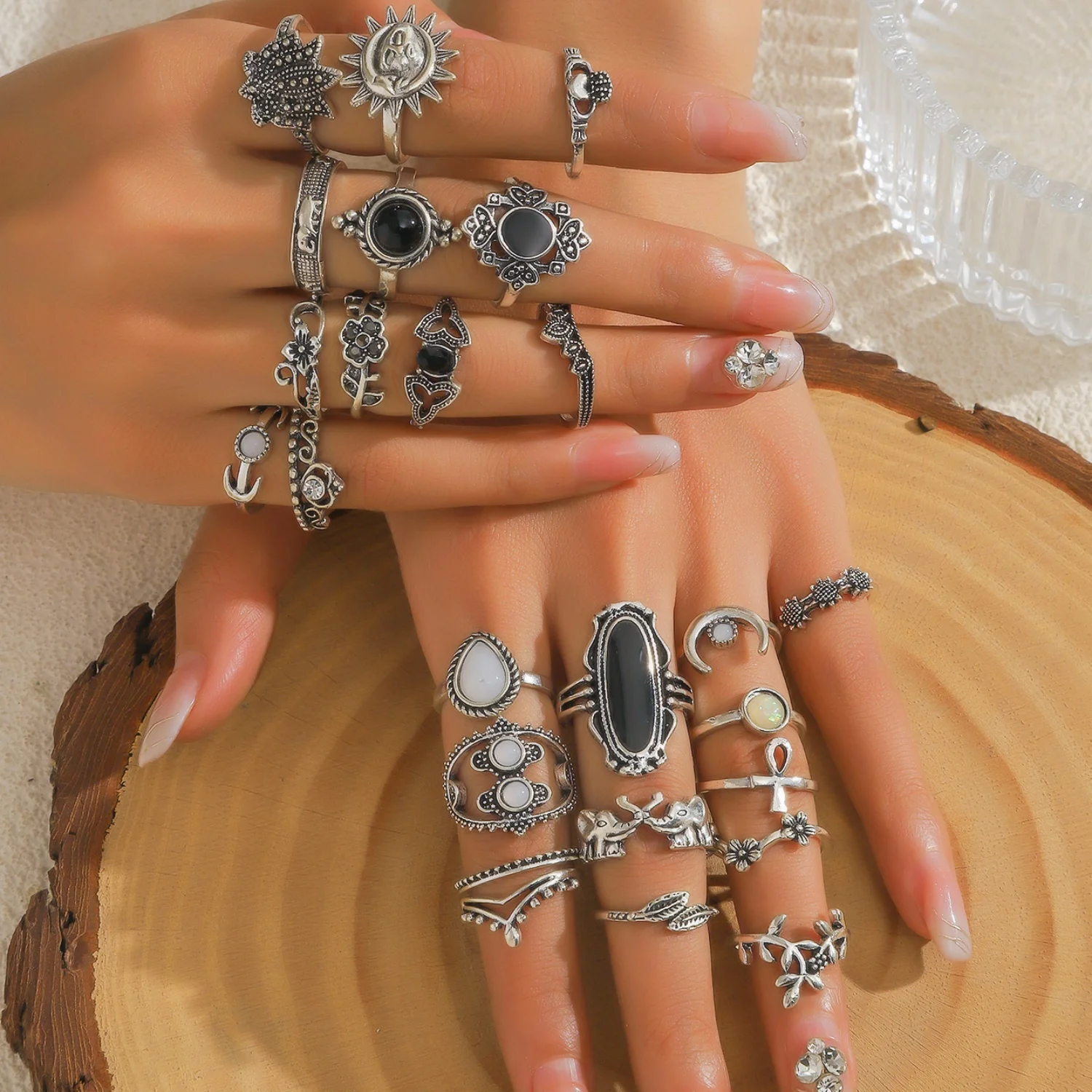 25 Pcs/Set Retro Western Stackable Rings, Bohemian Multi-style Finger Ring Pack, Suitable for All Seasons