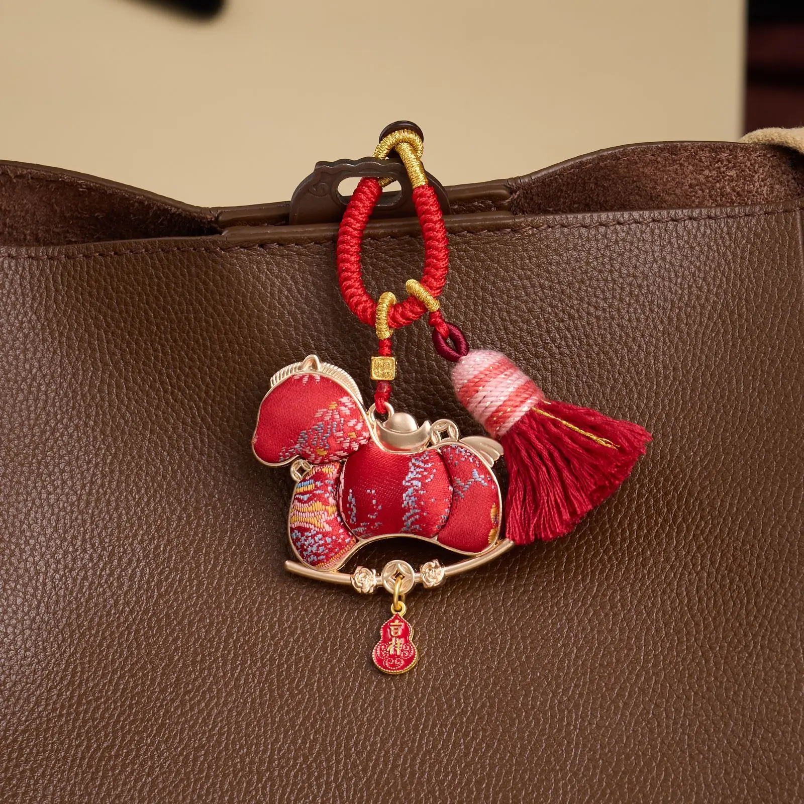 اليدوية سونغ سلالة الديباج مزورة سحر قلادة سيارة معلقة مفتاح سلسلة الهاتف المحمول حقيبة حقيبة Diy بها بنفسك اكسسوارات قلادة الزخرفية