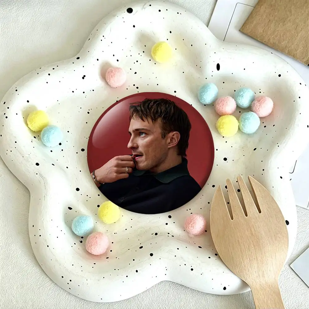 D-Drew Starkey R-Rafe Cameron Badges 25 32 44 58 75 mm Round Fans Collect Friends Gifts Brooch Souvenir