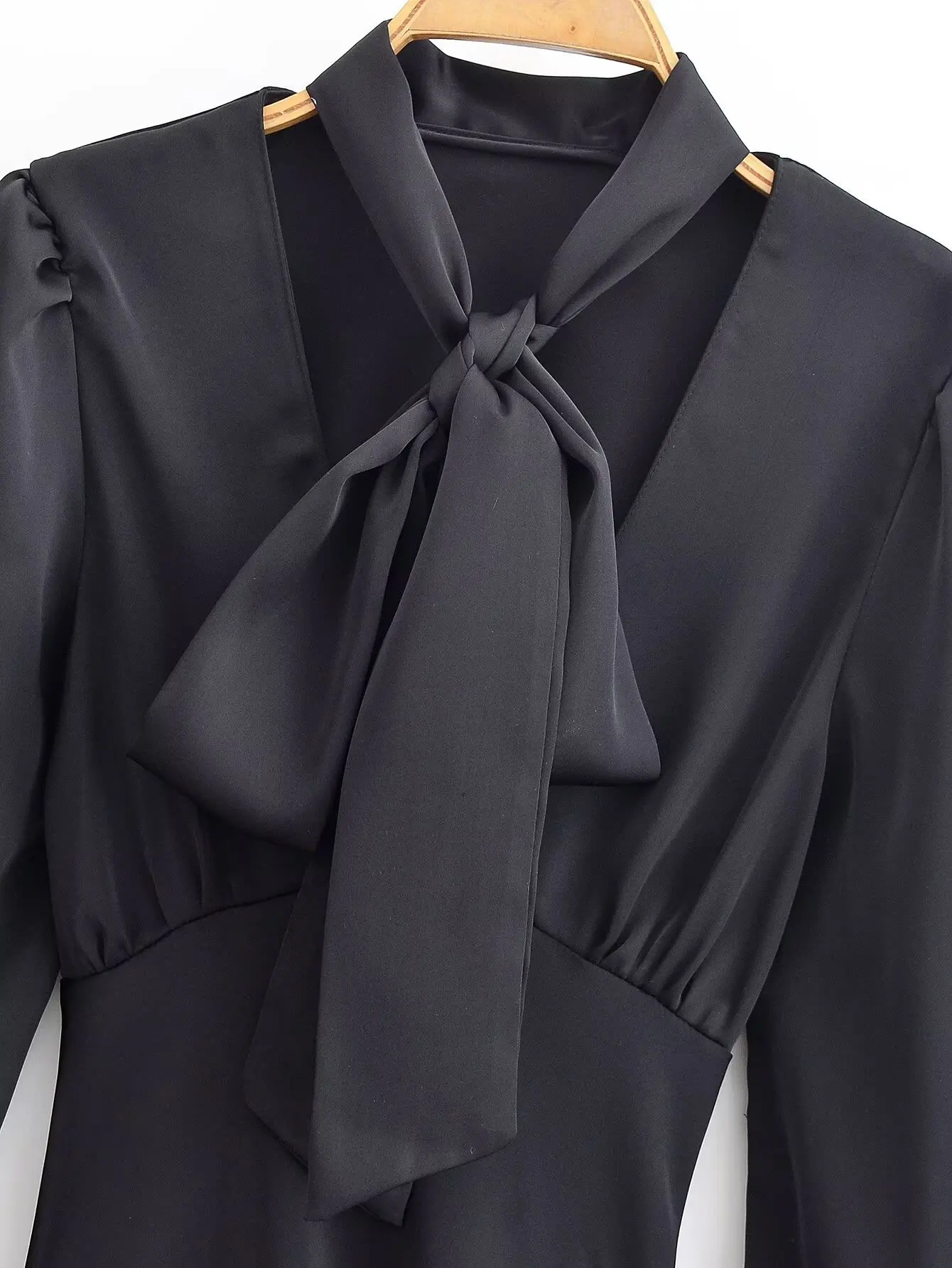 European and American 2025 new autumn women's versatile silk satin texture V-neck long-sleeved scarf embellished shirt