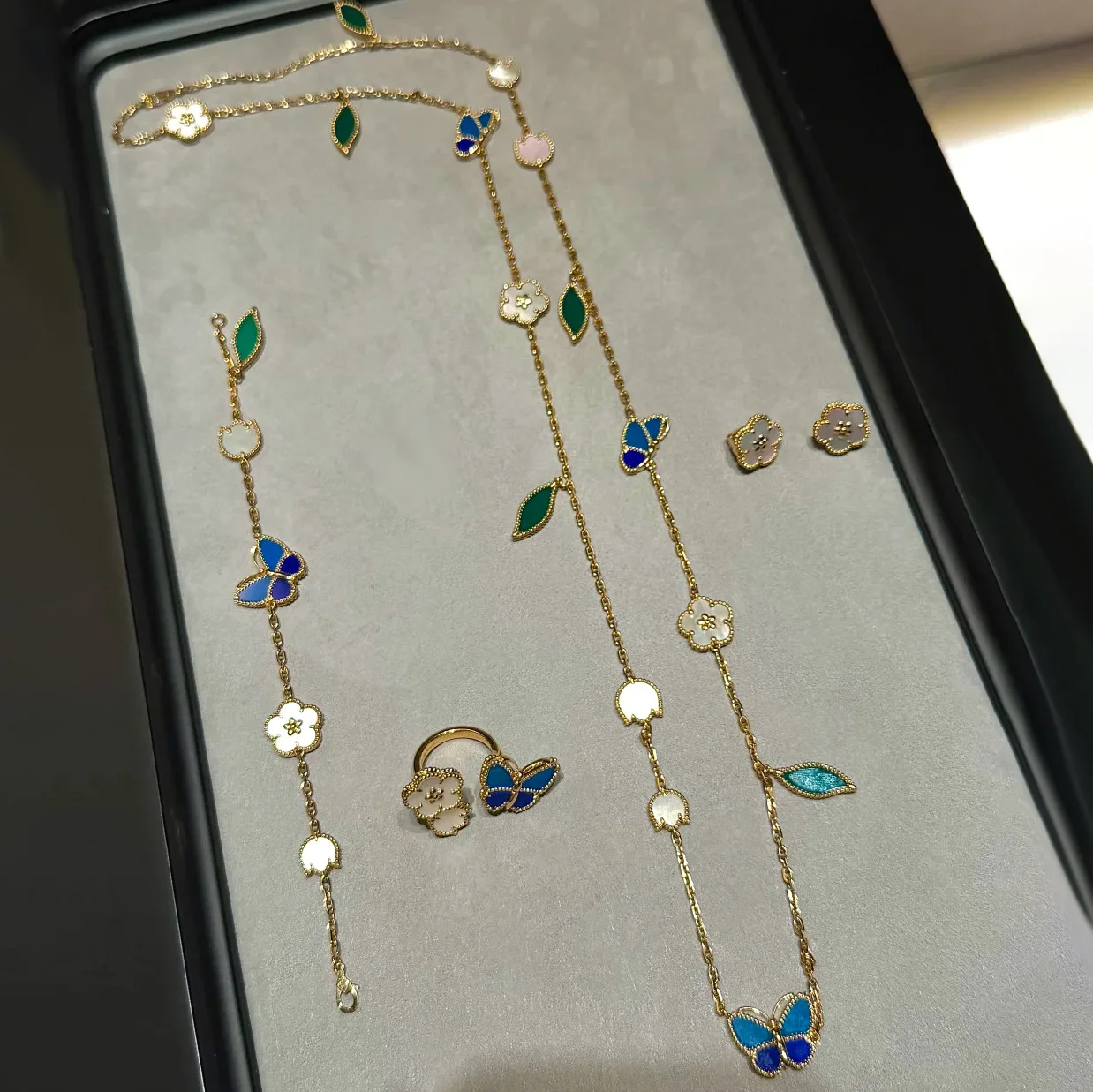 Women Lucky Clover Jewelry Set Gold Tone Enamel Butterfly Shell Leaf Ladybug Necklace Bracelet Ring Stud Earrings Accessory Gift