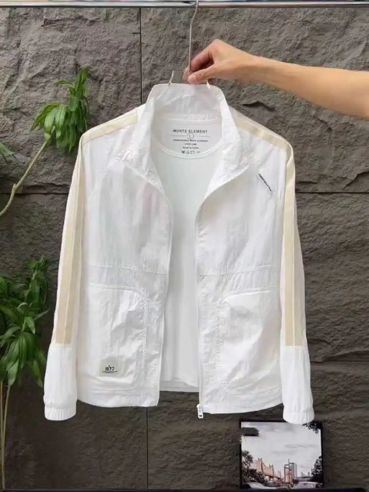 

Высококачественный легкий дышащий мужской воротник-стойка с защитой от ультрафиолета, летний джет 2024, модный цветной дизайн, молодежная мода