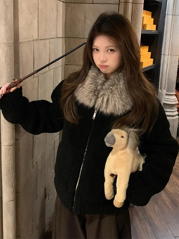 Ladies' Korean Style Loose Fit Warm Cotton Jacket with Fur Collar Sheepskin Lamb Fur Coat Short Sleeve Zipper Closure