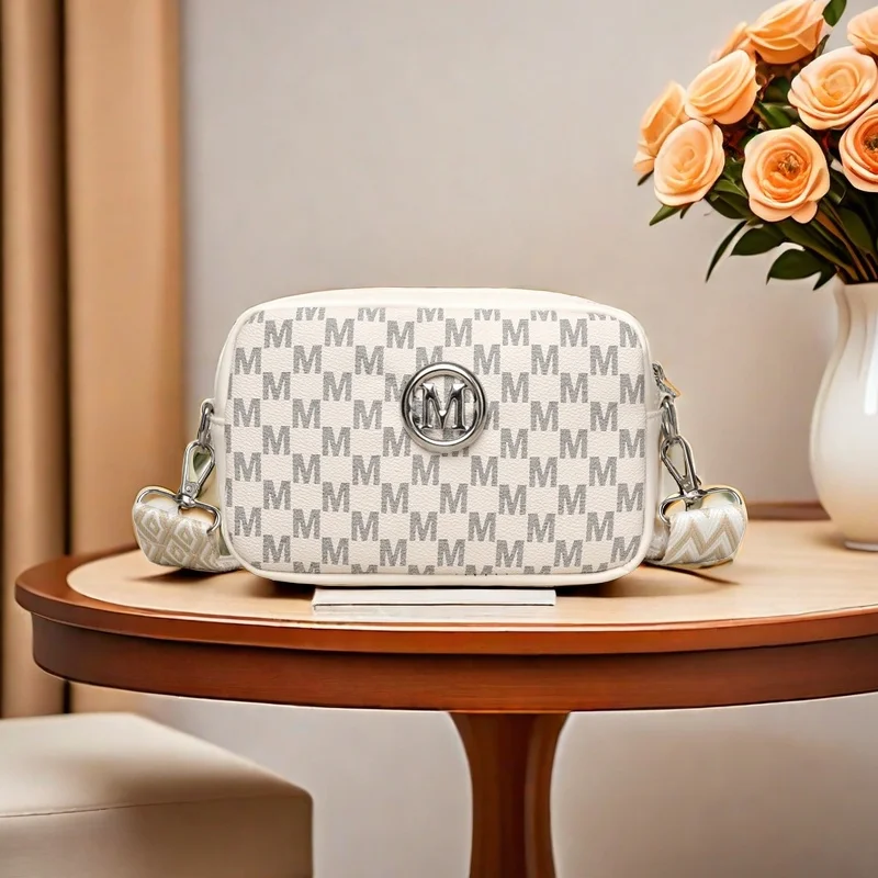 

Stylish new wide shoulder strap camera bag classic retro shoulder women's bag exquisite M-print messenger bag