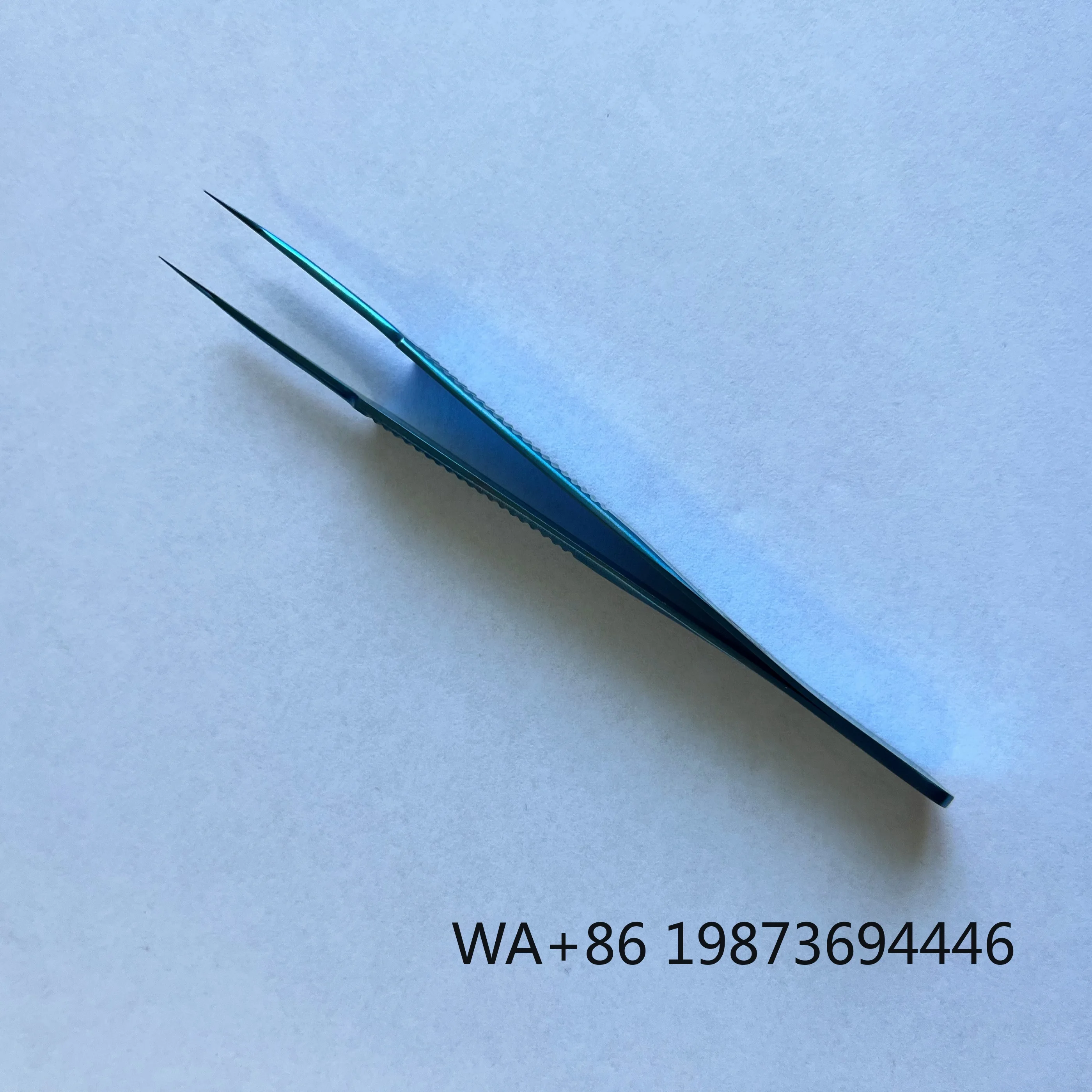 Angled Pointed Titanium Forceps, Precision Clamping Tweezers for Hair Transplant Surgery