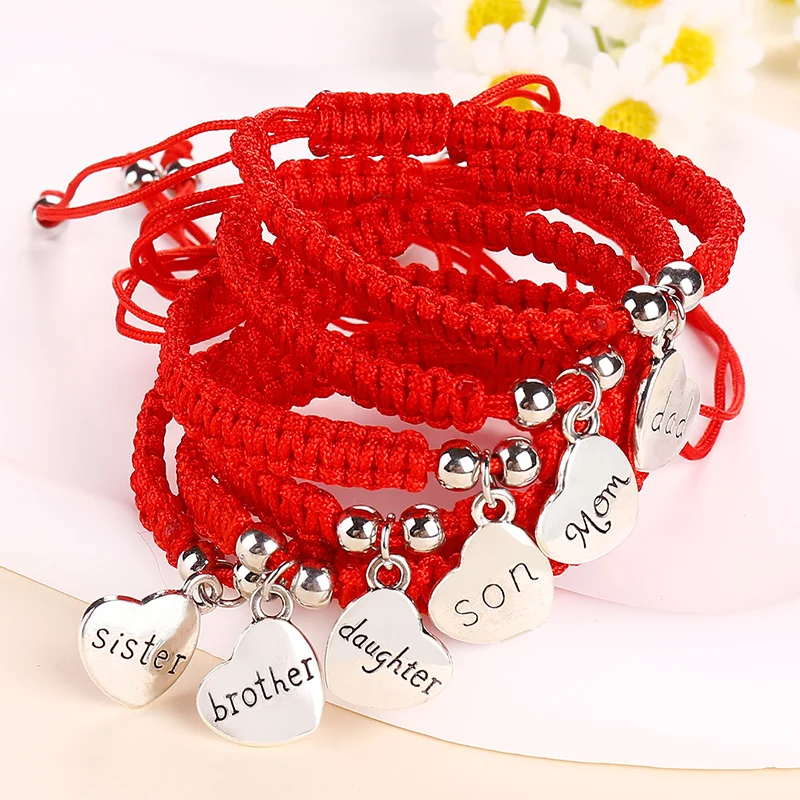 Fashion Red Rope Family Series Love Mom Son Daughter Brother Dad Pendant Handwoven Hand Rope Bracelet For Women Wholesale 2024