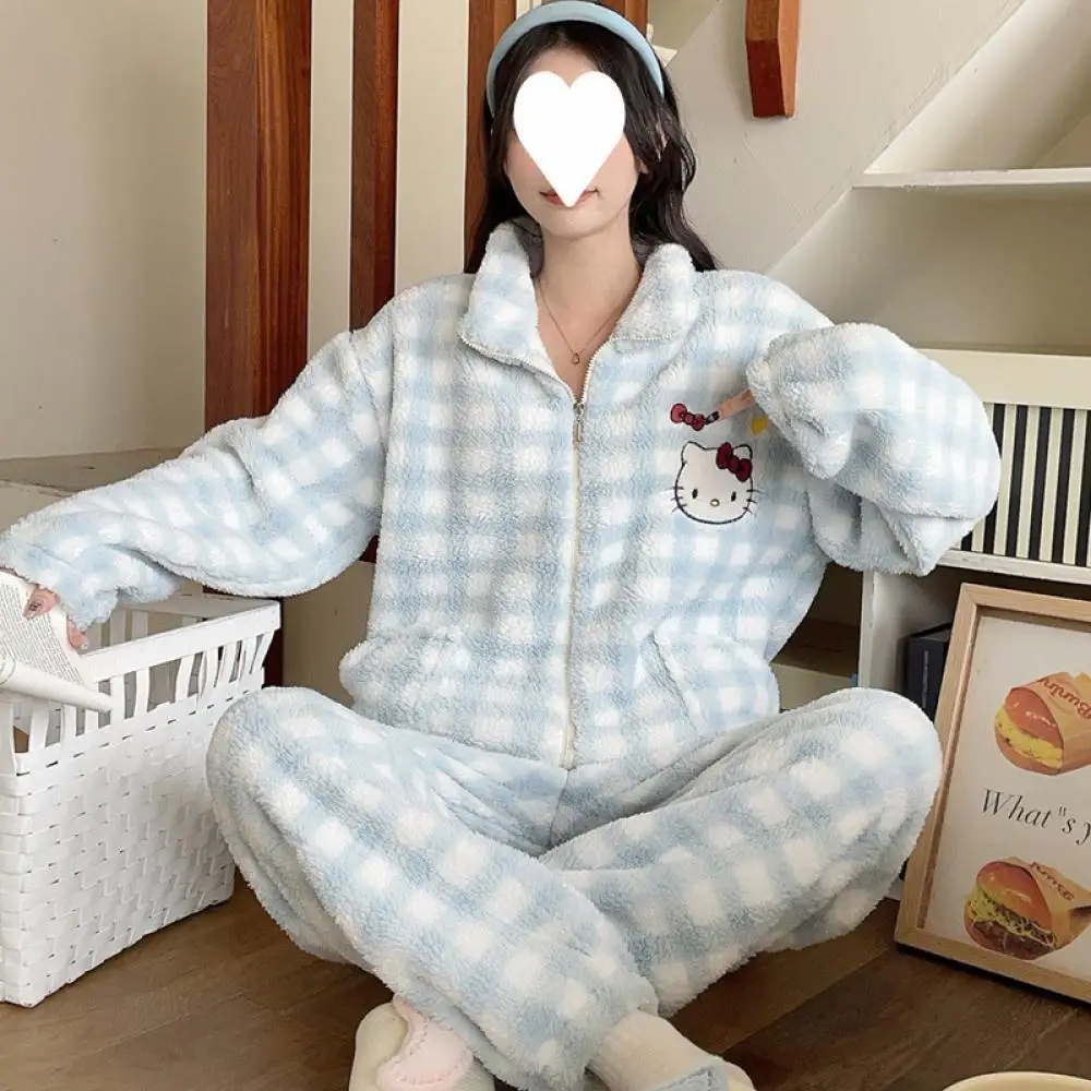 Hallo Kitty Frauen Plüsch Pyjamas Set Sanrioed Kawaii Herbst Winter Verdicken Hause Kleidung Mädchen Cartoon Verdicken Nette Tops Hosen