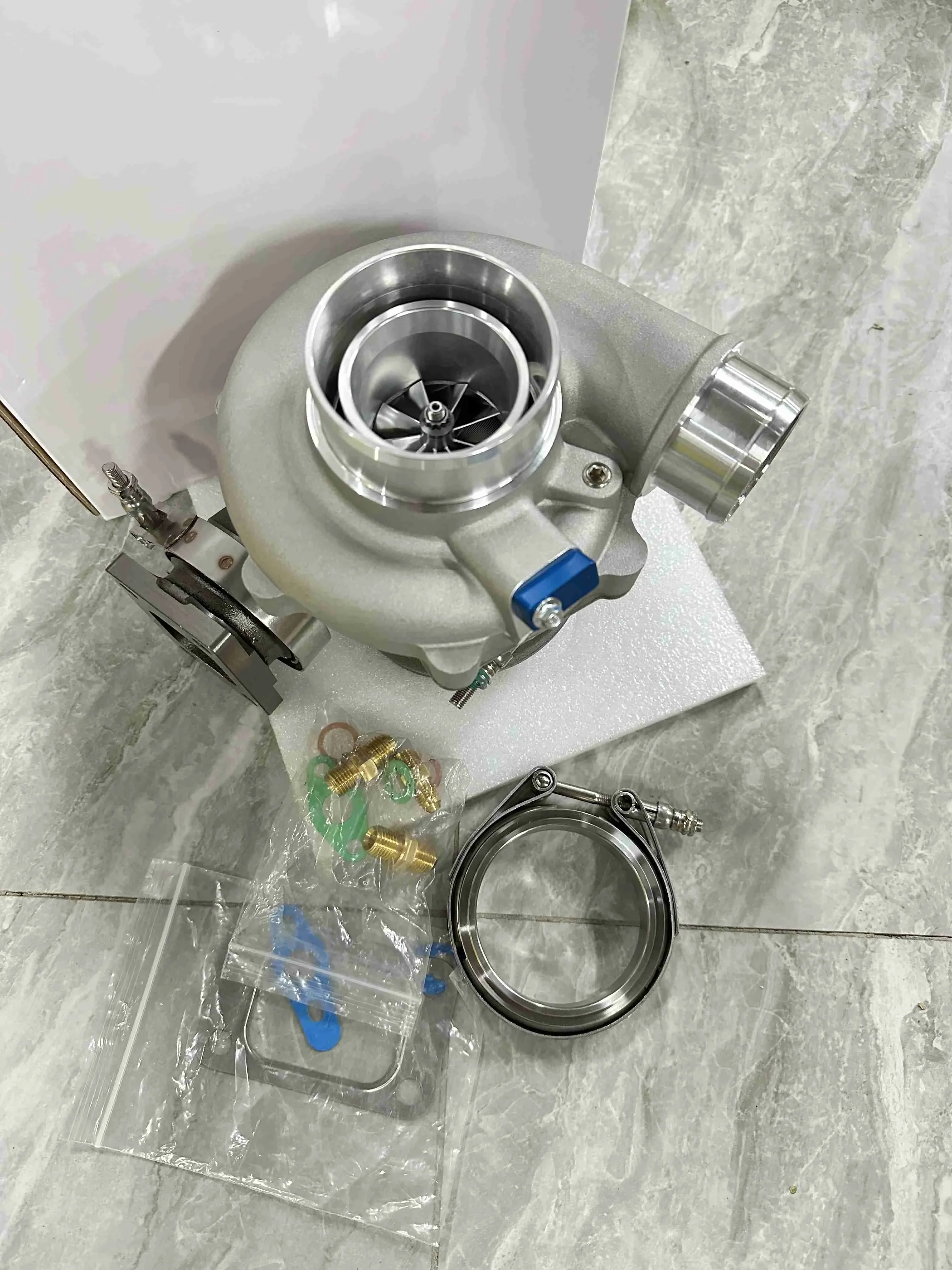 

Dual Ball Bearing G25-550 Turbocharger With T3 V Band Turbine Housing