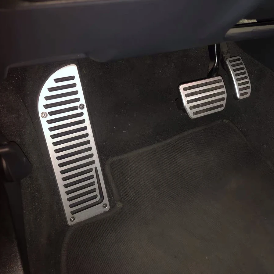 DEE Car Accessories Aluminium alloy accelerator gas brake pedal for VOLVO XC60 XC70 S60 S80 V60 V70 AT pedal plate pads covers