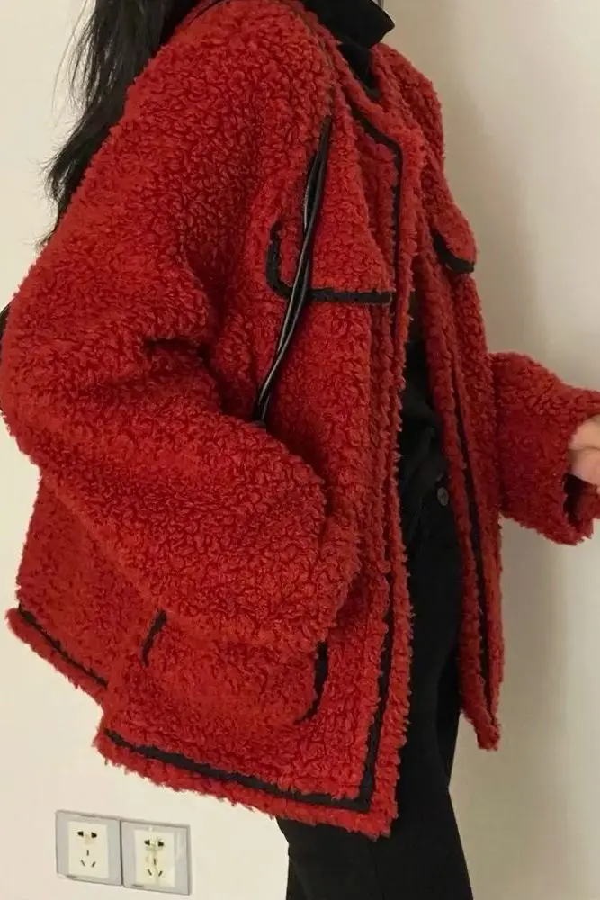 

Red Lamb Plush Coat for Women's Autumn and Winter New Item White and Plush Outerwear Top