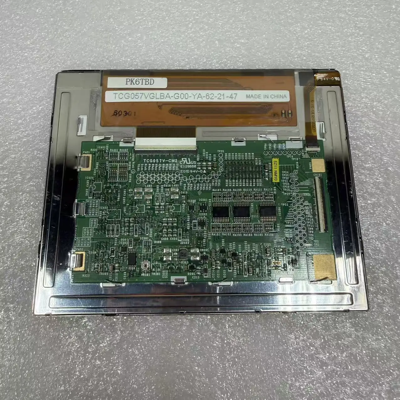 The LCD display is suitable for use in teaching equipment such as Yaskawa robot DX100/DX200 and printers like KGK3000.