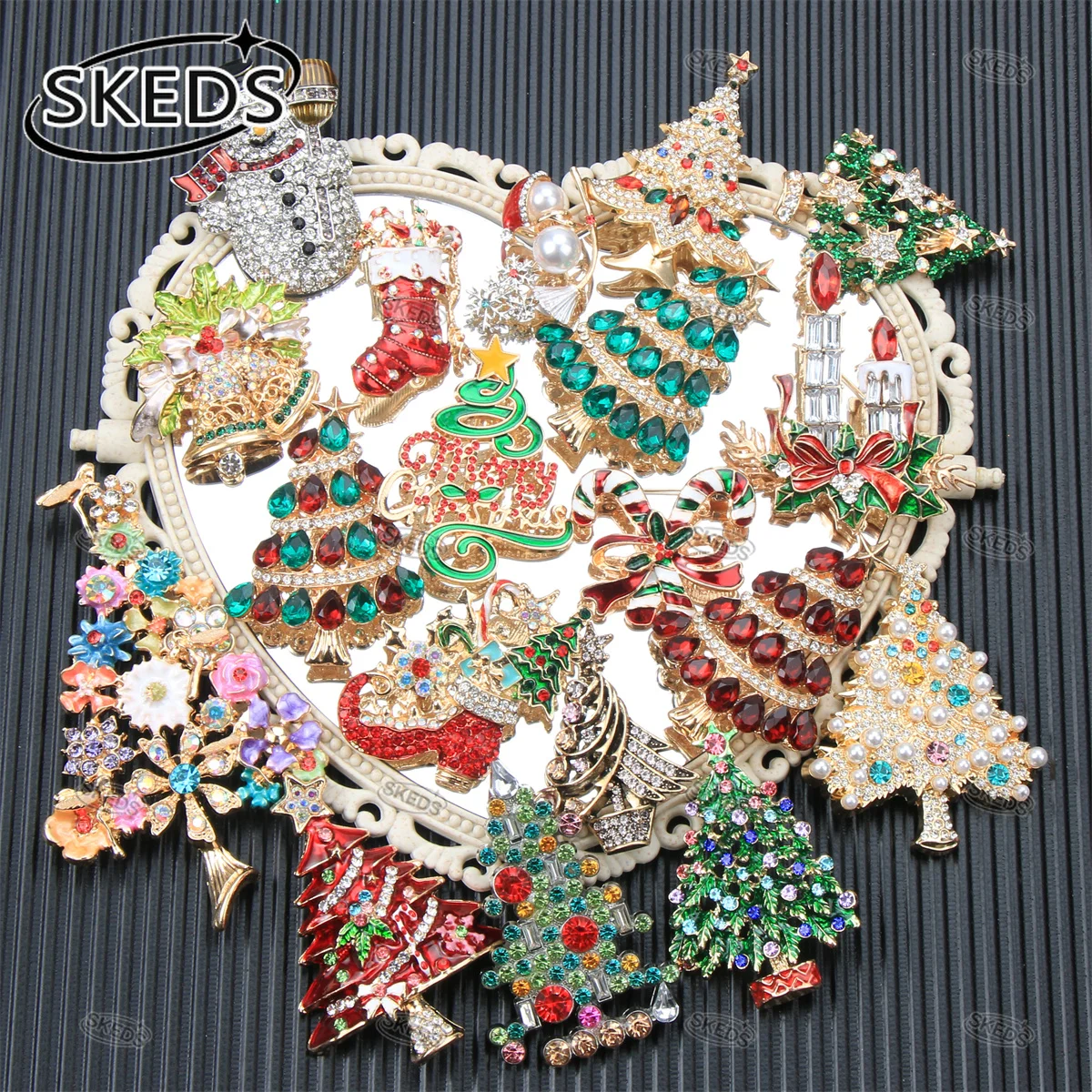 SKEDS Christmas Brooches for Women Rhinestone Crystal Xmas Tree Snowman Stocking Candy Cane Bell Holiday Party Coat Jewelry Gift