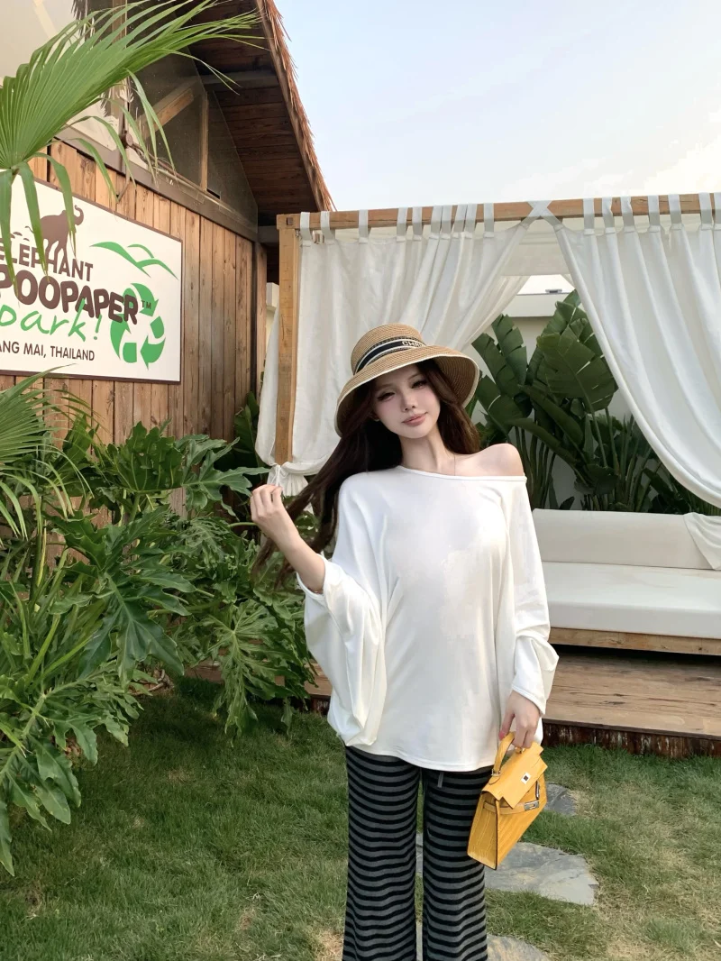 Laid-back Style White Shoulder-baring Long Sleeve T-shirt Women's Casual Batwing Sleeve Sun Protection Cover-up Loose Top
